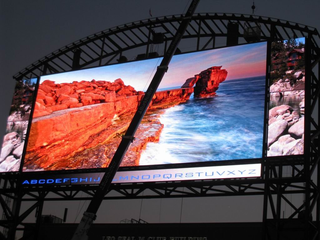 LED Display Solutions for Outdoor Advertising